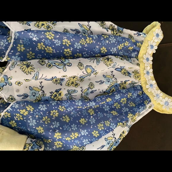 Beautiful set!! - Picture 2 of 4